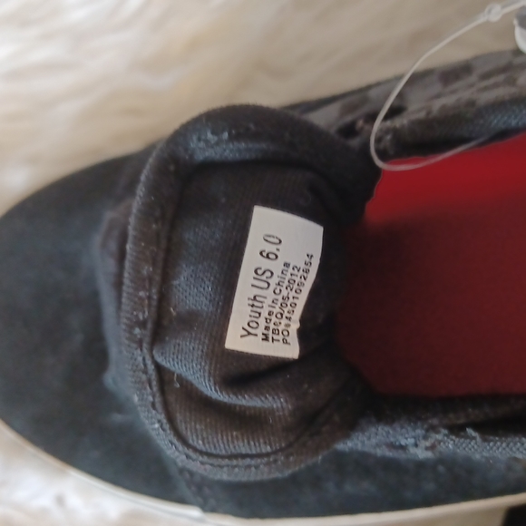 🎀PRICE DROP TODAY 🎉HOST PICK 🎉NWOT VANS SNEAKERS - Picture 6 of 7